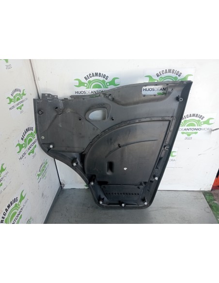 [107430] GUARNECIDO PUERTA DELANTERA IZQUIERDA - IVECO DAILY CAJA CERRADA