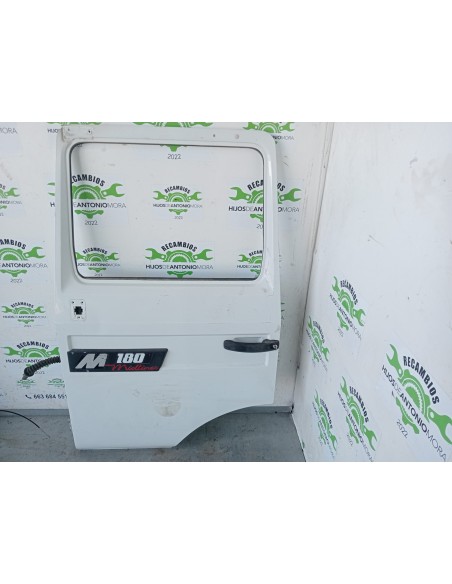 [107370] PUERTA DELANTERA IZQUIERDA - RENAULT M 180.13/C MIDLINER E2 (01/1996 - 12/2000)