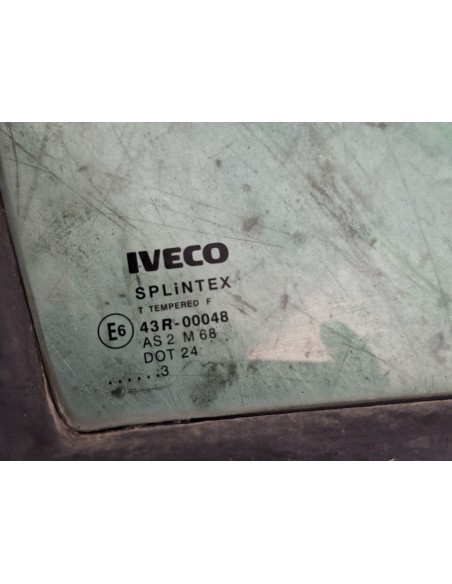 [107276] LUNA DELANTERA IZQUIERDA - IVECO DAILY CAJA CERRADA