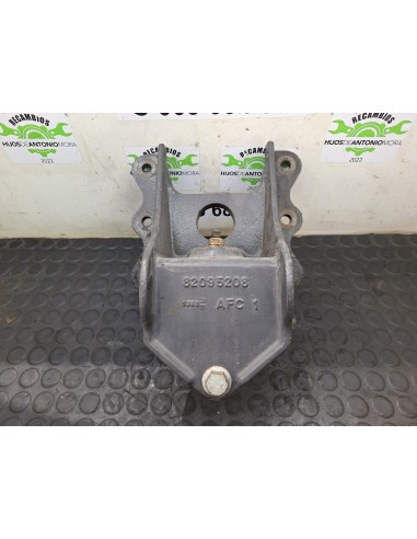 [107266] SOPORTE BALLESTA - RENAULT MIDLUM...