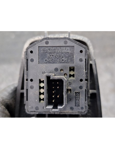 [107185] MANDO ELEVALUNAS DELANTERO IZQUIERDO  - SCANIA SERIE 4 (P/R 94 G) (01/1996 - 01/2004)