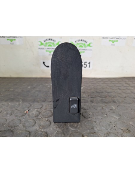 [107175] MANDO ELEVALUNAS DELANTERO DERECHO - MAN TG - A 18.XXX