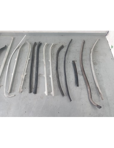 [107154] JUEGO DE MOLDURAS - BMW SERIE 1