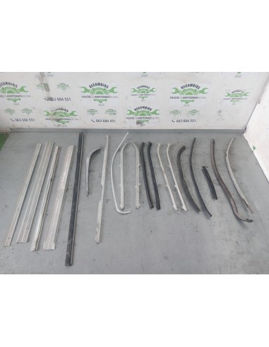 [107154] JUEGO DE MOLDURAS - BMW SERIE 1