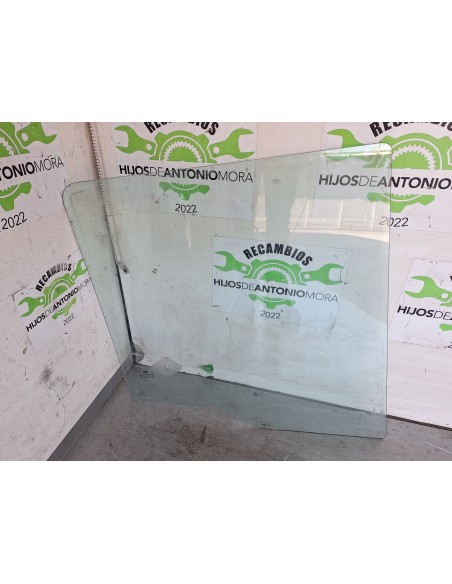 [107086] LUNA DELANTERA IZQUIERDA - NISSAN ATLEON