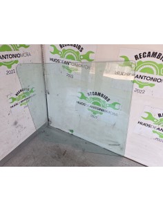 [107085] LUNA DELANTERA DERECHA - NISSAN ATLEON