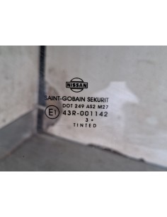 [107085] LUNA DELANTERA DERECHA - NISSAN ATLEON 2