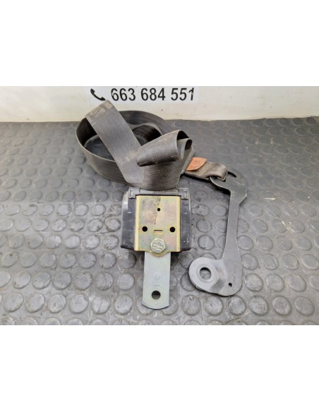 [106995] CINTURON SEGURIDAD TRASERO DERECHO - BMW SERIE 1