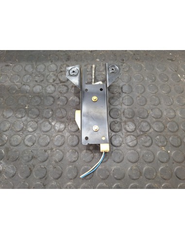 [106984] CERRADURA TAPA COMBUSTIBLE - BMW SERIE 1