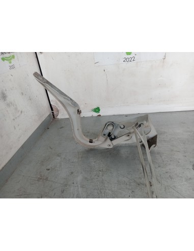 [106973] BISAGRAS MALETERO - BMW SERIE 1