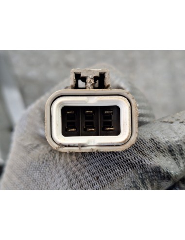 [106953] PILOTO TRASERO IZQUIERDO - NISSAN...