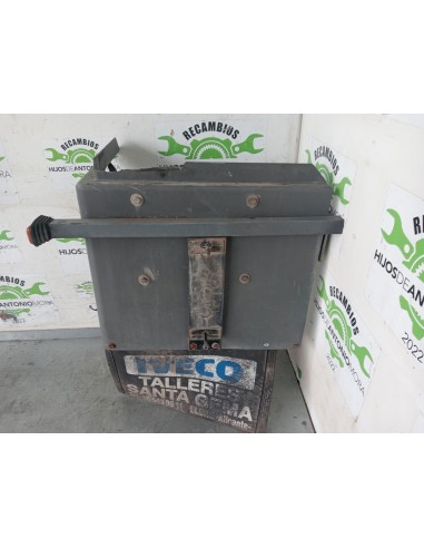 [106930] GUARDABARROS FIJO CABINA IZQUIERDO -...