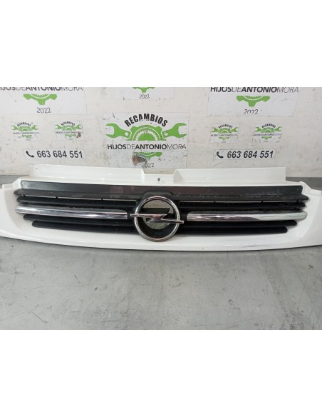 [106898] REJILLA DELANTERA - OPEL VIVARO (01/2001 - 12/2006)