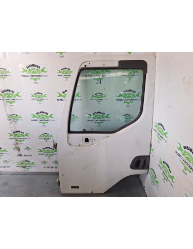 [106881] PUERTA DELANTERA IZQUIERDA - RENAULT...