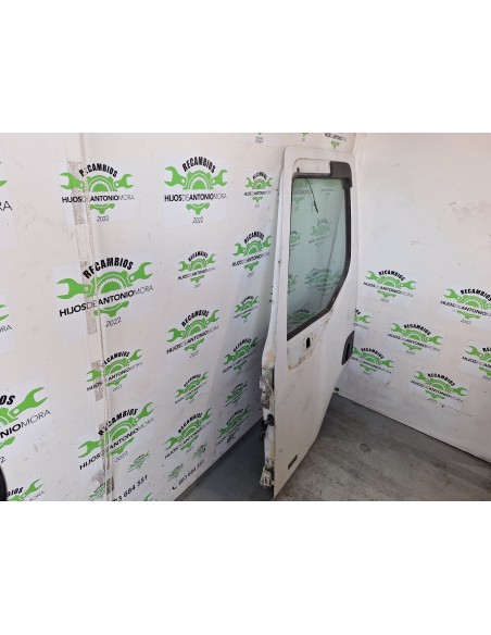 [106881] PUERTA DELANTERA IZQUIERDA - RENAULT HD 250.18 PREMIUM E2 (01/1996 - 12/2001)