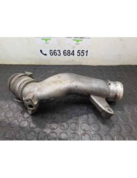 [106855] TUBO INTERCOOLER METALICO - NISSAN NT400 CABSTAR (01/20214-) (01/2014 - ...)