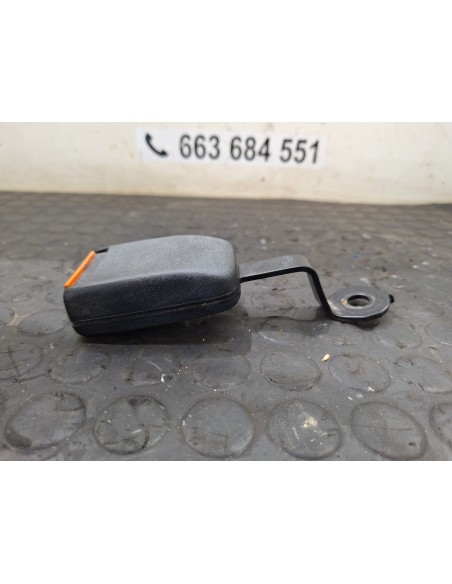 [106845] ENGANCHE CINTURON - DAF SERIE XF105.XXX (01/2006 - 12/2013)