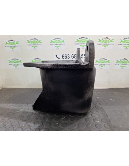 [106837] SOPORTE CAJA DIRECCIÓN - RENAULT KERAX 2002 - E3 (01/2002 - 01/2006)