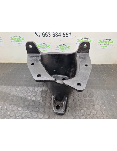 [106837] SOPORTE CAJA DIRECCIÓN - RENAULT KERAX 2002 - E3 (01/2002 - 01/2006)