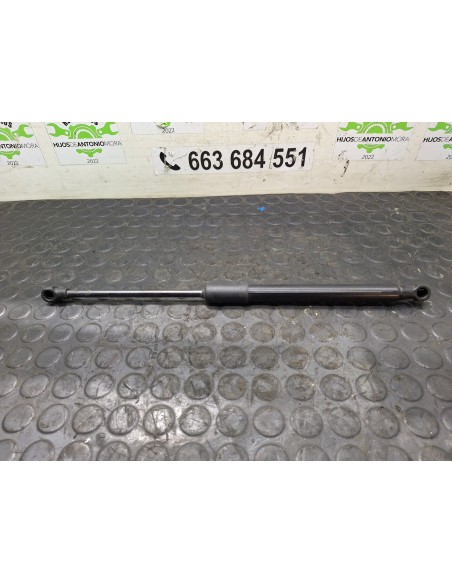 [104841] AMORTIGUADORES MALETERO / PORTON - AUDI A4 AVANT (B5)