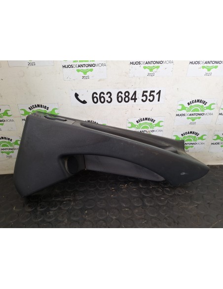 [105052] APOYABRAZO LATERAL - RENAULT HR XXX.18/26 PREMIUM 01 - (01/2001 - 12/2006)