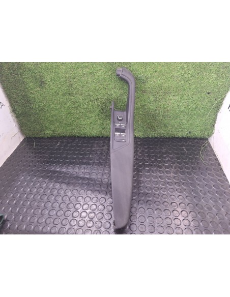 [102085] APOYABRAZO LATERAL - AUDI A4 BER. (B8)