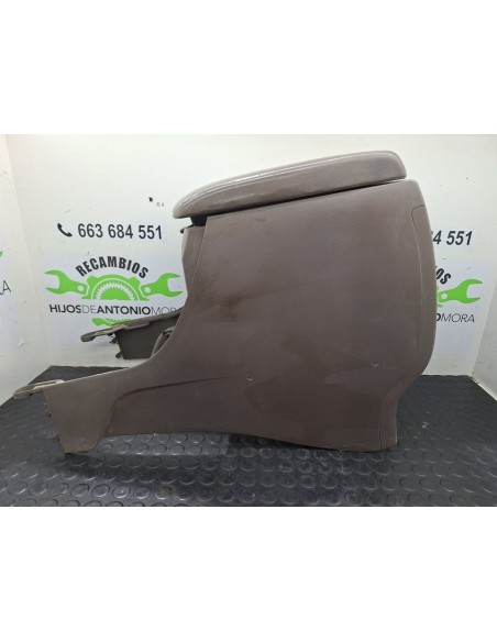 [100525] APOYABRAZOS CENTRAL - TOYOTA LAND CRUISER (J10)