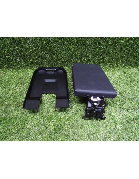 [93394] APOYABRAZOS TRASERO - AUDI Q7 (4M) (01/2015 - 12/2019)