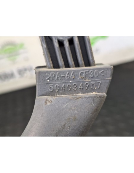 [102847] ASADERA PILASTRA - IVECO EUROCARGO TECTOR (01/2001 - 12/2003)