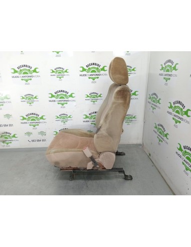 [100883] ASIENTO DELANTERO DERECHO - TOYOTA...