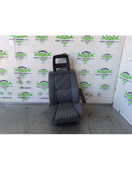 [103415] ASIENTO DELANTERO DERECHO - MERCEDES MB 100 D CAJA CERRADA / COMBI (01/1987 - 01/1995)