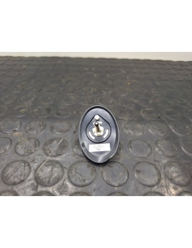 [100294] BASE DE ANTENA - FORD TRANSIT COURIER