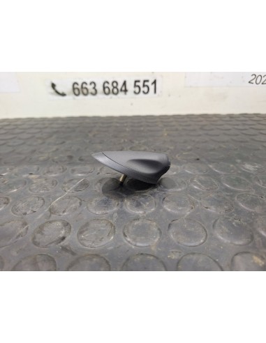 [100294] BASE DE ANTENA - FORD TRANSIT COURIER