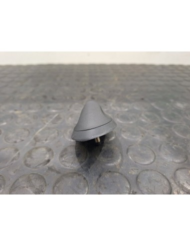 [100294] BASE DE ANTENA - FORD TRANSIT COURIER