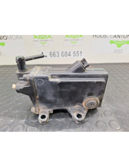 [102418] BOMBA ELEVAR CABINA - RENAULT MIDLUM (01/2000 - 12/2013)