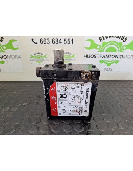 [102843] BOMBA ELEVAR CABINA - RENAULT SERIE T (01/2013 - ...)