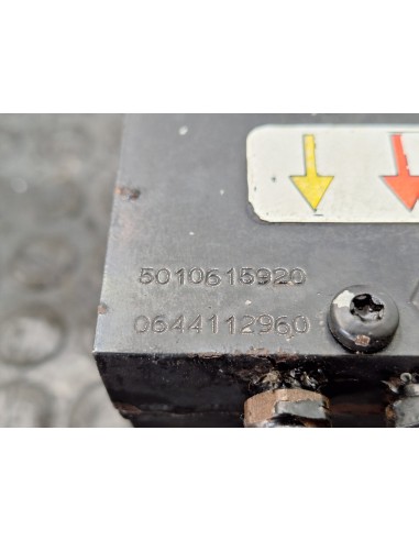 [105047] BOMBA ELEVAR CABINA - RENAULT MAGNUM...