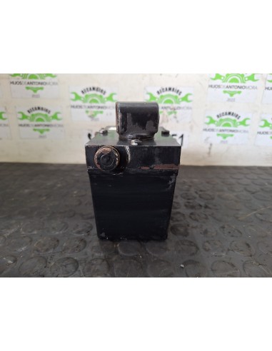 [105047] BOMBA ELEVAR CABINA - RENAULT MAGNUM...