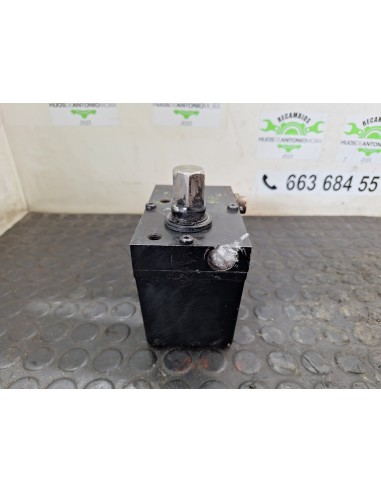 [106605] BOMBA ELEVAR CABINA - RENAULT PREMIUM...