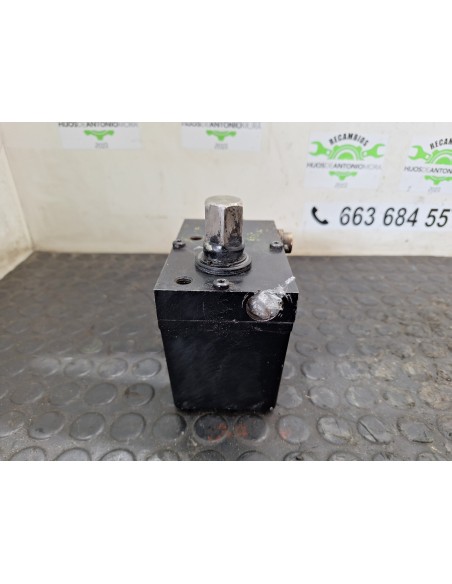 [106605] BOMBA ELEVAR CABINA - RENAULT PREMIUM ROUTE -2006 (01/2005 - 01/2013)