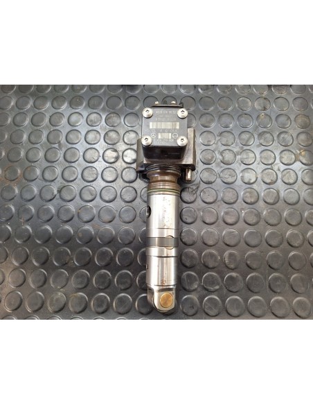 [103663] BOMBA UNITARIA - MERCEDES ATEGO 6-CIL.4X2/BM 970,2,4-6