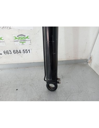 [101611] BOTELLA ELEVAR CABINA - SCANIA SERIE 4...