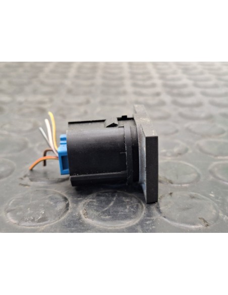 [99546] BOTON - FORD TRANSIT COMBI '06