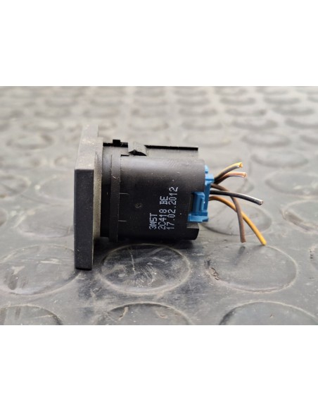 [99546] BOTON - FORD TRANSIT COMBI '06