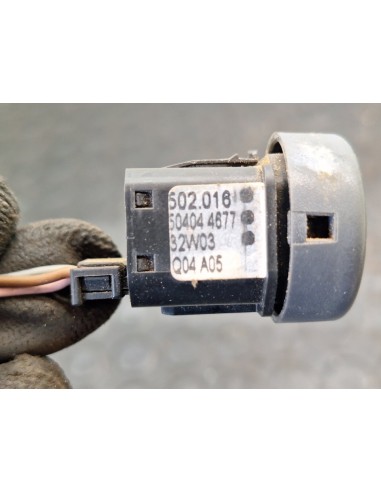 [104196] BOTON - IVECO EUROCARGO TECTOR...