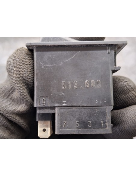 [104928] BOTON - IVECO DAILY CAJA ABIERTA / VOLQUETE (01/1989 - 01/1999)