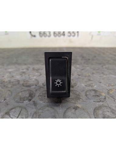 [104928] BOTON - IVECO DAILY CAJA ABIERTA /...