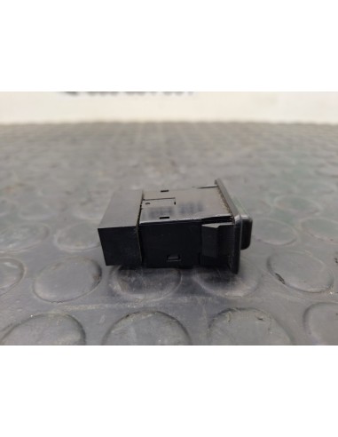 [99854] BOTON - MITSUBISHI MONTERO (L040)