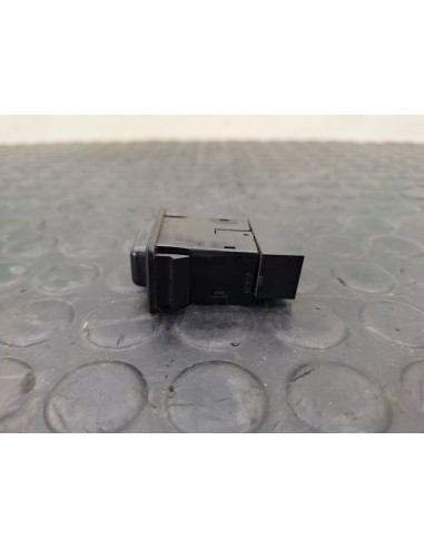 [99854] BOTON - MITSUBISHI MONTERO (L040)