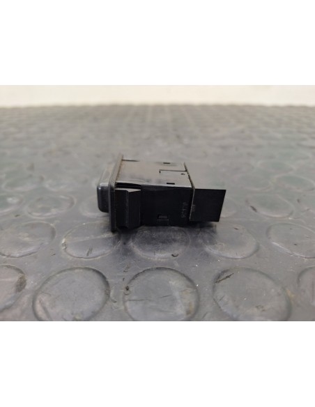 [99854] BOTON - MITSUBISHI MONTERO (L040)